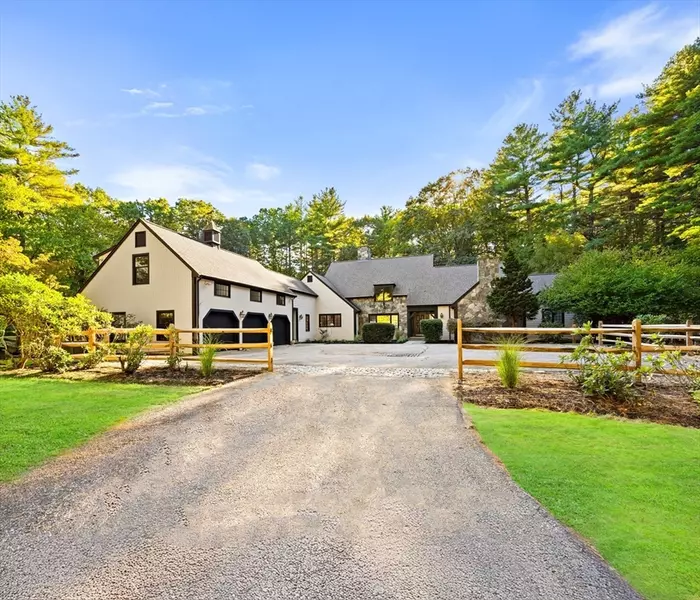 1437-3 Monument Street, Concord, MA 01742