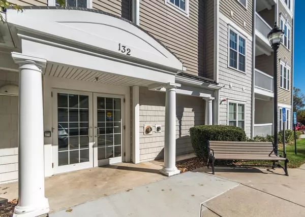 Waltham, MA 02452,132 Clocktower Drive #4209