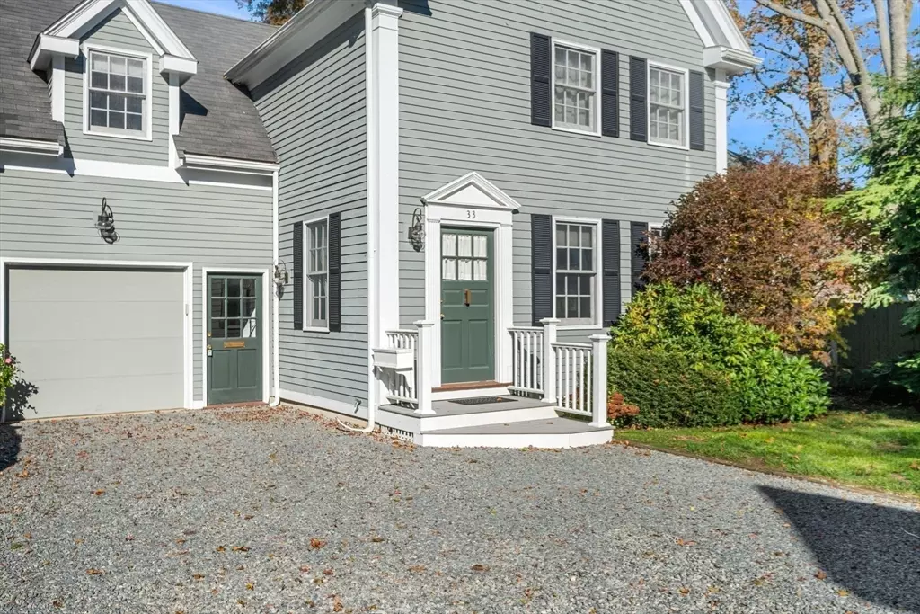 Manchester, MA 01944,33 Pleasant St #33