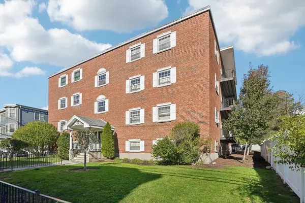 48 Coffey #PH:10D, Boston, MA 02122