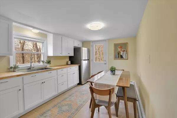 Russell, MA 01071,140 Highland Ave