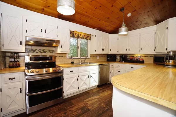 Kingston, NH 03848,10 Folly Brook Terrace