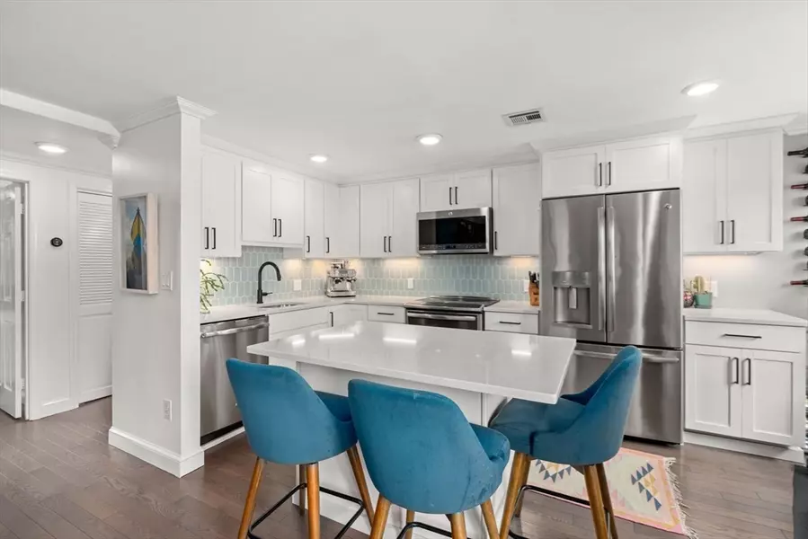 255 Bunker Hill St #2, Boston, MA 02129