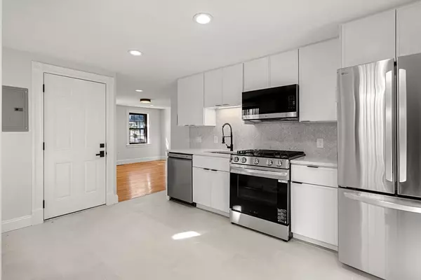 250 W Fifth St, Boston, MA 02127
