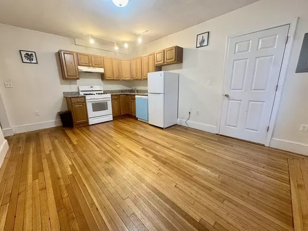 Boston, MA 02135,1615 Commonwealth Ave #11