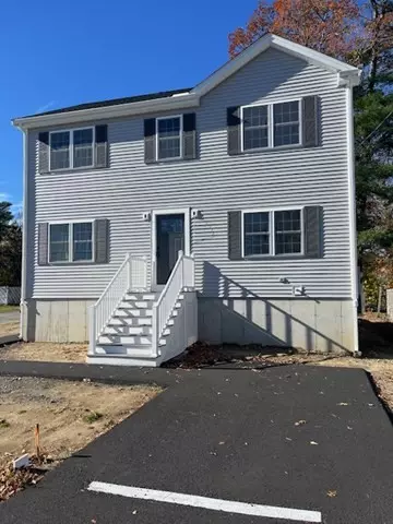 17 West Shore Rd, Holbrook, MA 02343