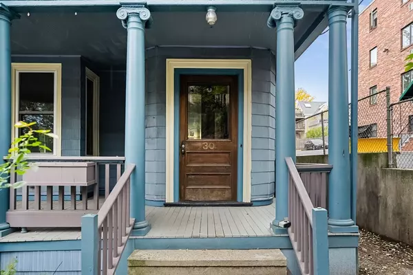 Somerville, MA 02143,30 Walnut St