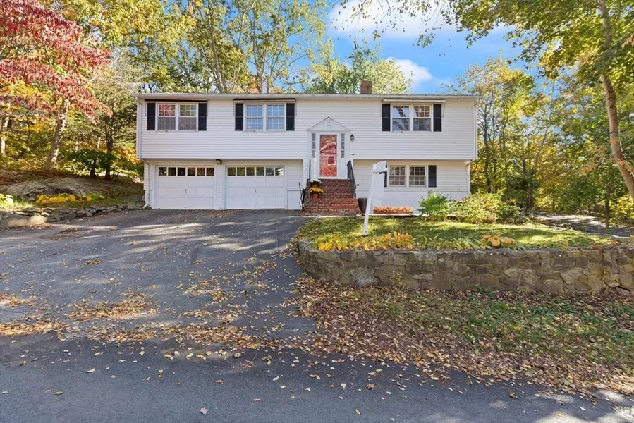 109 Riverview Rd, Gloucester, MA 01930