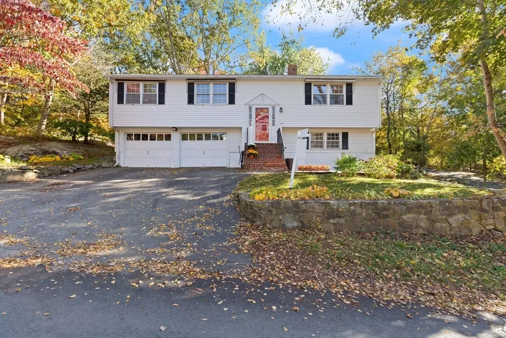 Gloucester, MA 01930,109 Riverview Rd