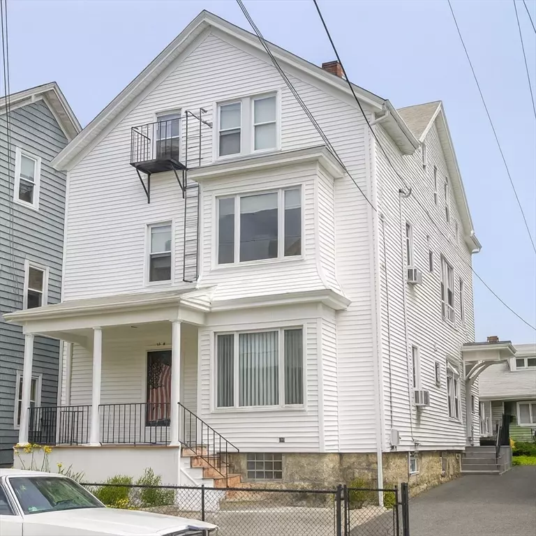 Fall River, MA 02721,76 Buffinton Street #2