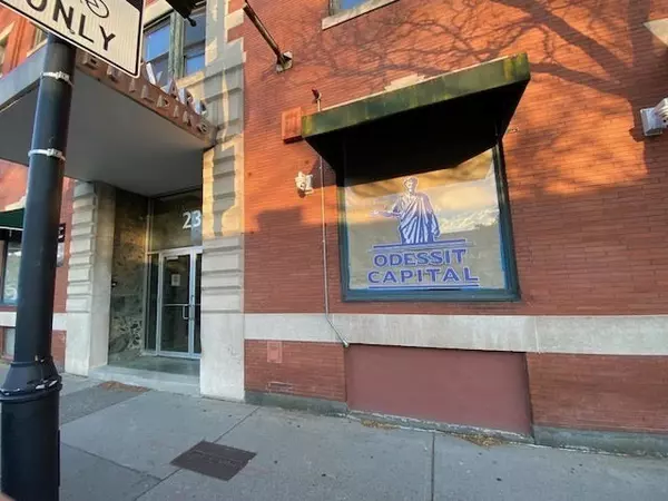 Brookline, MA 02446,233 Harvard St #201