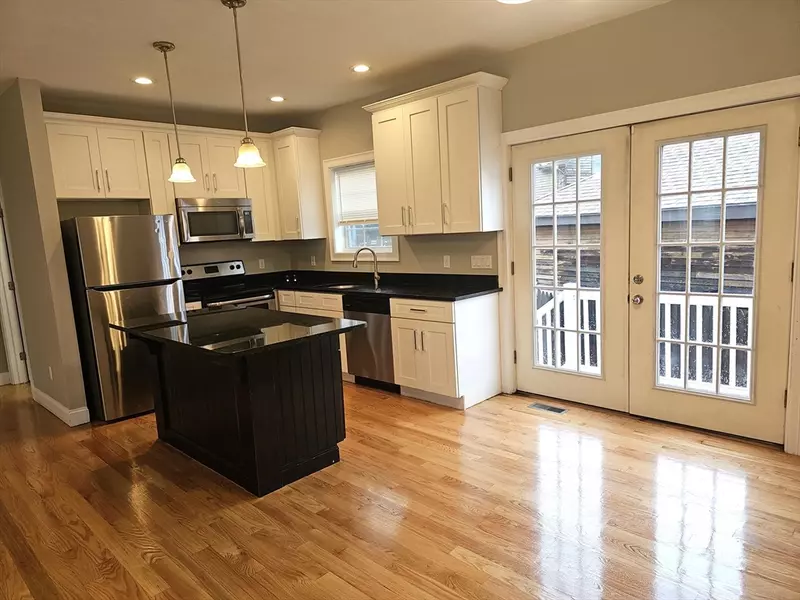 483 Central St #A, Saugus, MA 01906