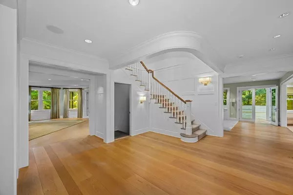 Newton, MA 02459,29 Merrill Rd