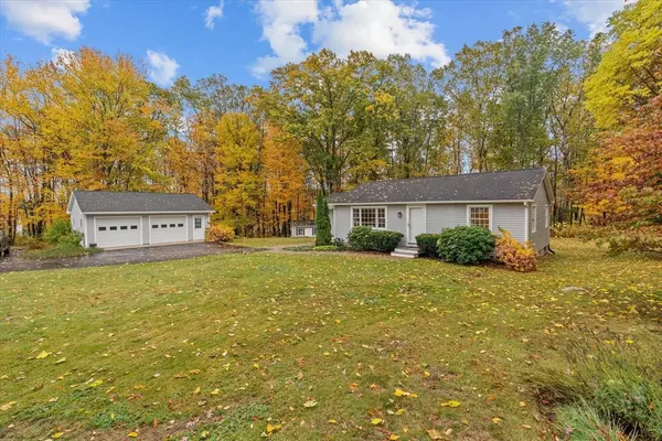 Berlin, MA 01503,196 Linden St