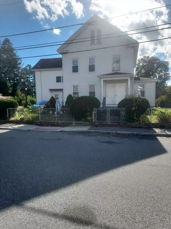 Taunton, MA 02780,16 Kilton St