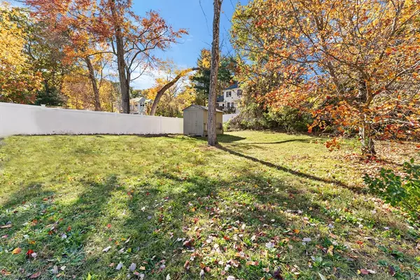 Needham, MA 02492,1011 Webster St