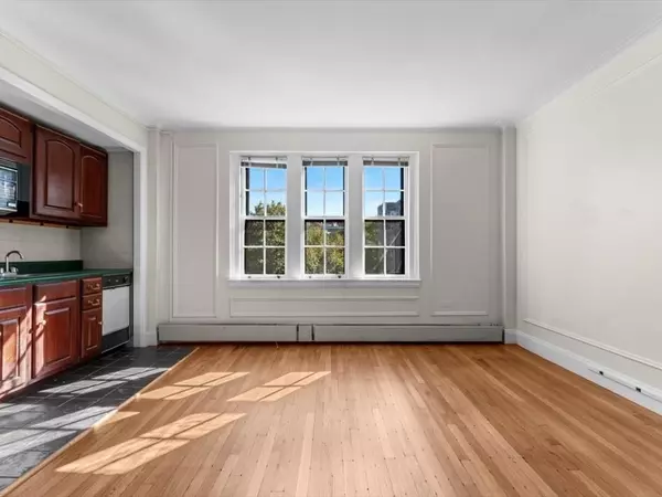 Cambridge, MA 02138,988 Memorial Drive #386