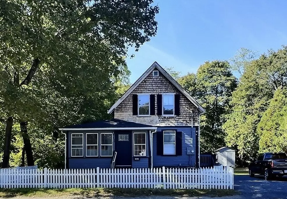 Rockland, MA 02370,436 E Water St