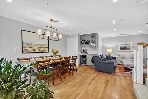 Boston, MA 02129,364 Bunker Hill Street #1