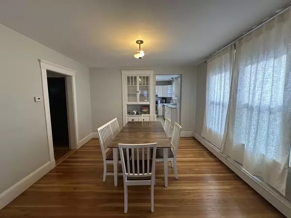 Belmont, MA 02478,12 Jeanette Ave #1