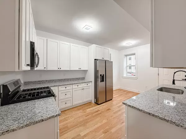 Revere, MA 02151,33 Elmwood St