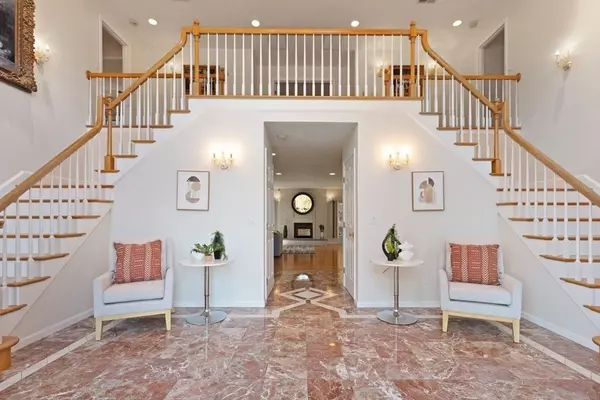 Sharon, MA 02067,74 Eisenhower Dr.