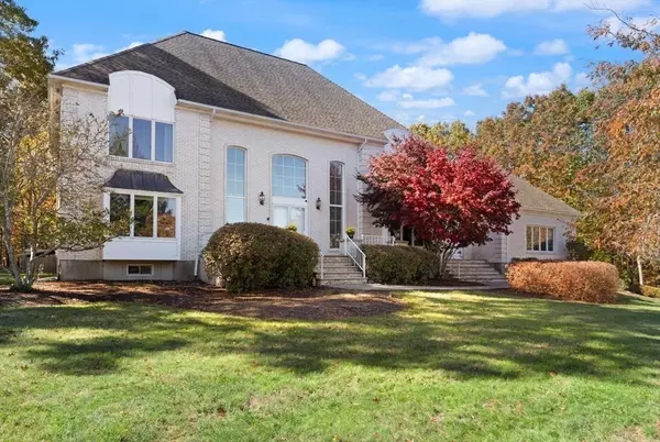 Sharon, MA 02067,74 Eisenhower Dr.