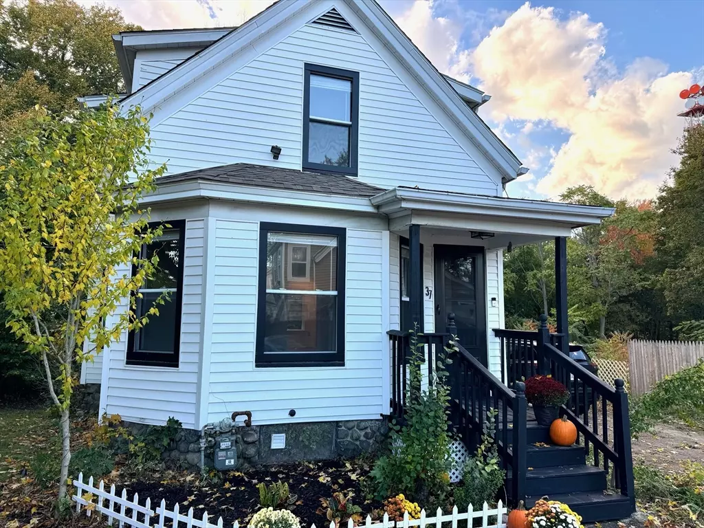 Brockton, MA 02302,37 Hunt St