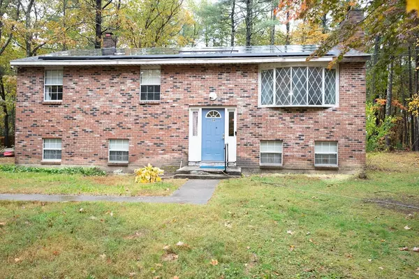 59 Squannacook Rd, Shirley, MA 01464