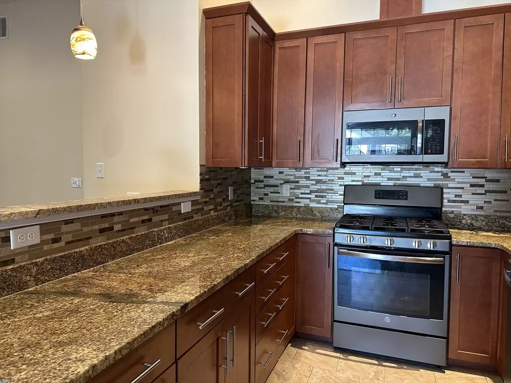 Woburn, MA 01801,72 Merrimac Street #Rear