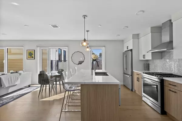 457 W Broadway #411, Boston, MA 02127
