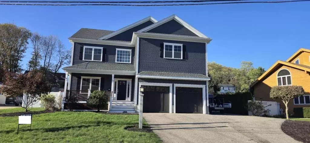 28 Goldencrest, Waltham, MA 02451