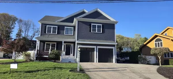 28 Goldencrest, Waltham, MA 02451