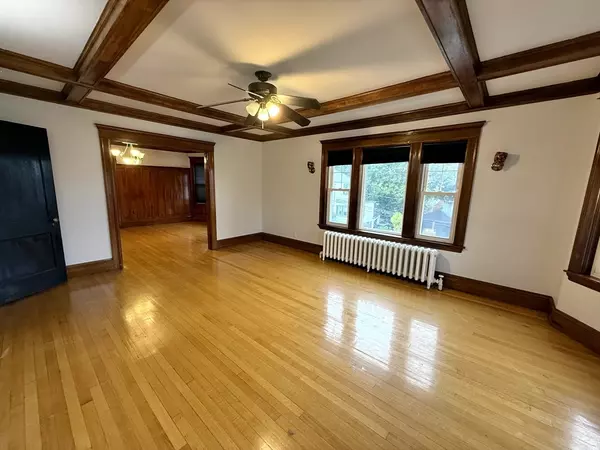 4 Adams Ave #2, Watertown, MA 02472