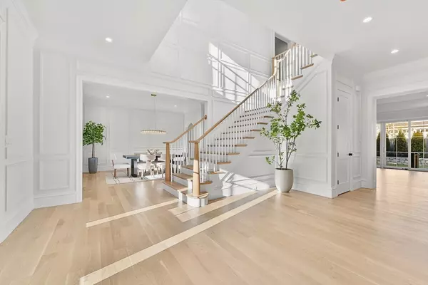 Needham, MA 02492,1266 South Street