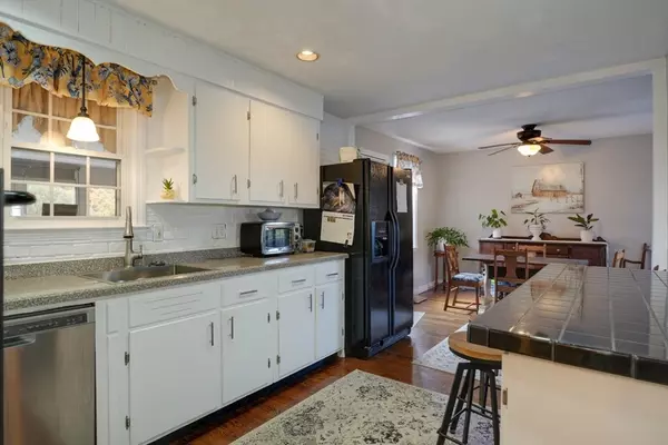 Marlborough, MA 01752,99 Kings Grant Rd