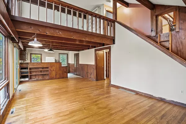 Leverett, MA 01054,55 Putney Road