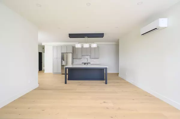 Boston, MA 02124,21 Tanglewood #2