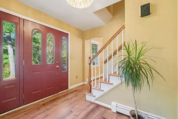 Millis, MA 02054,2 Greenwood Dr