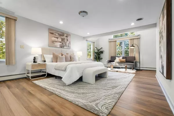 Stoneham, MA 02180,97 Oak St