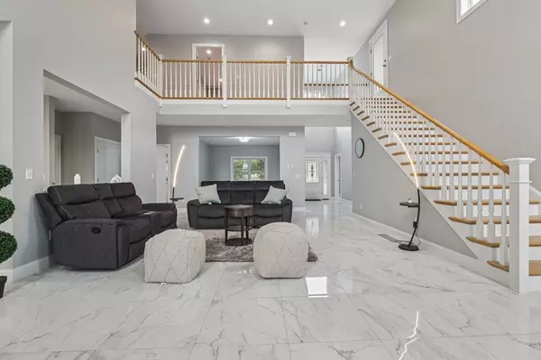 Westport, MA 02790,920 Drift Rd