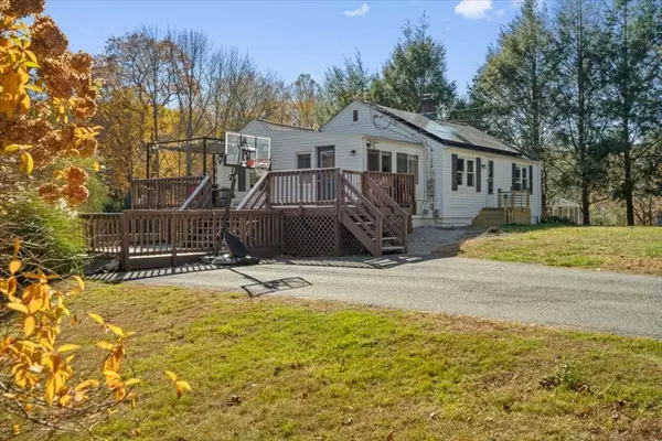 Holland, MA 01521,73 Stafford Rd