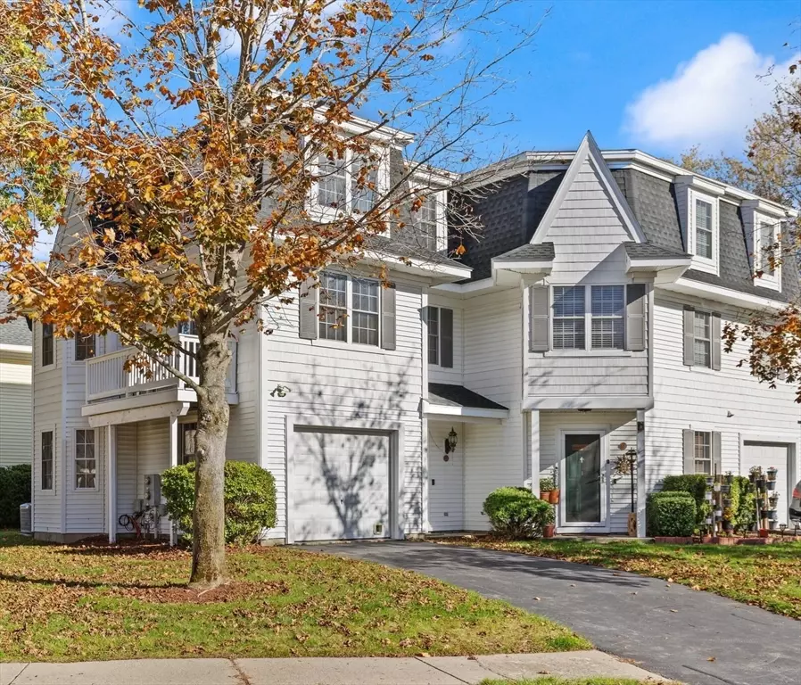 Framingham, MA 01701,10 Victoria Gdn #A