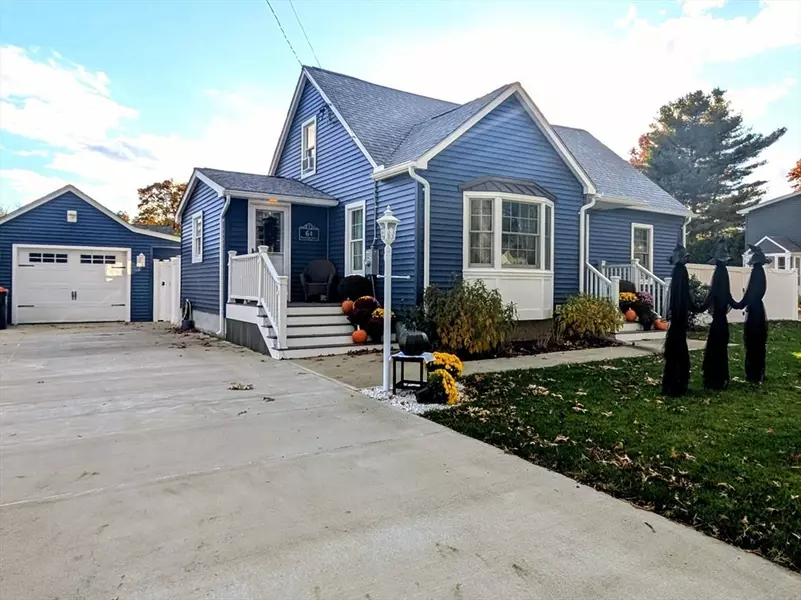 64 Woodside Drive, Agawam, MA 01001