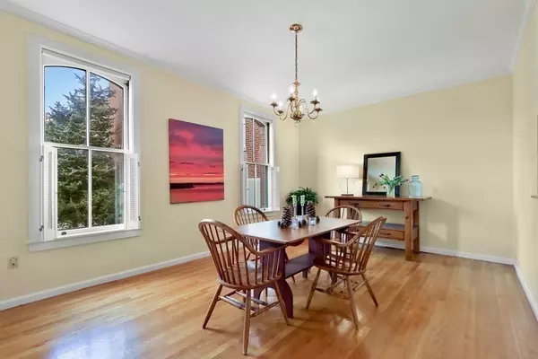 Duxbury, MA 02332,80 Parks St #6