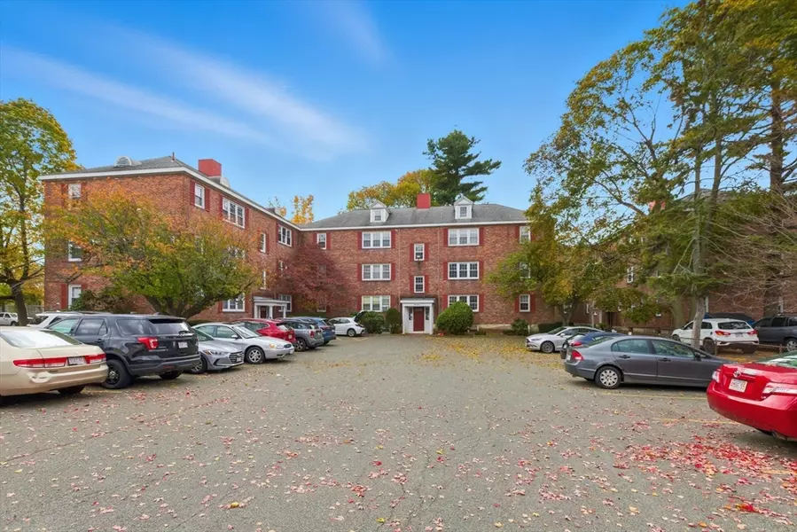 112 Maple St #6, Malden, MA 02148