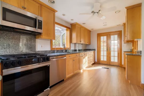 Braintree, MA 02184,37 Monatiquot Ave