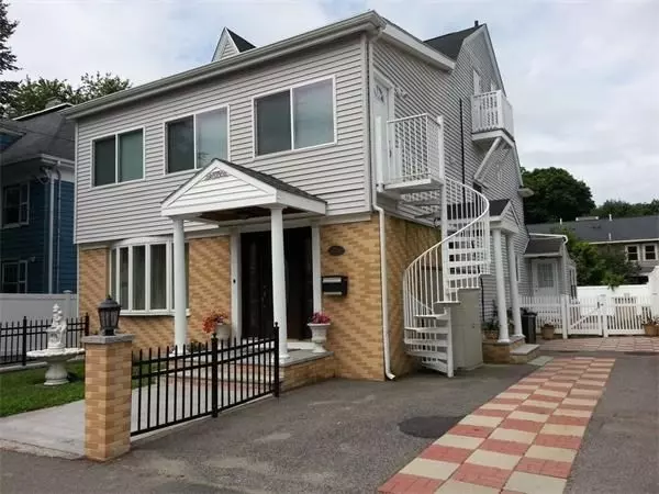 29 Elton Ave #29, Watertown, MA 02472