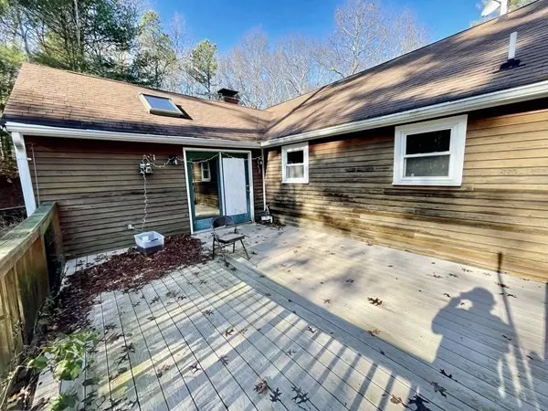 Plympton, MA 02367,48 Grove