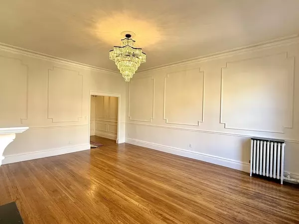 Boston, MA 02116,231 Beacon Street #3